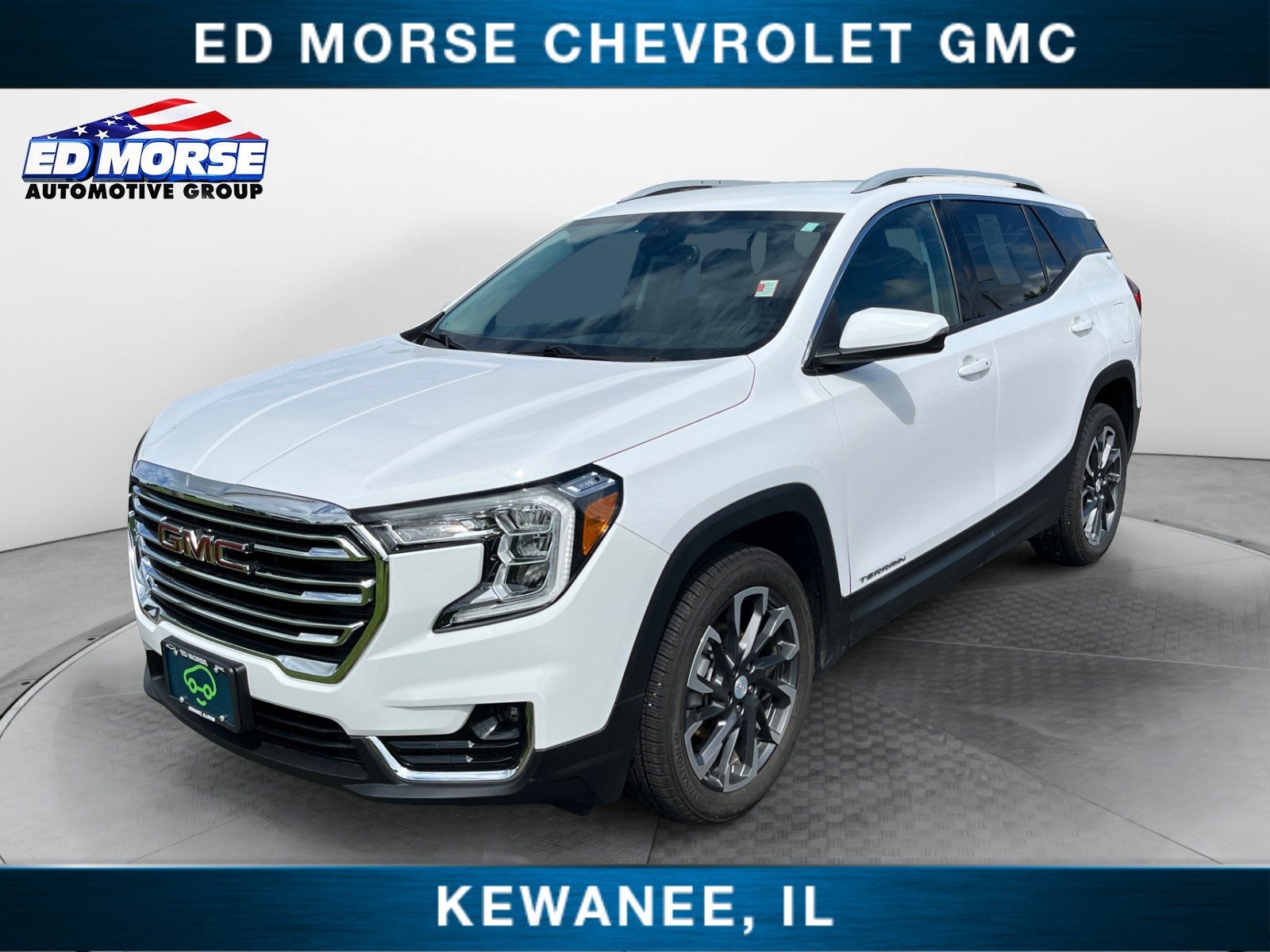 2022 GMC Terrain SLT in Summit White — front three-quarter view